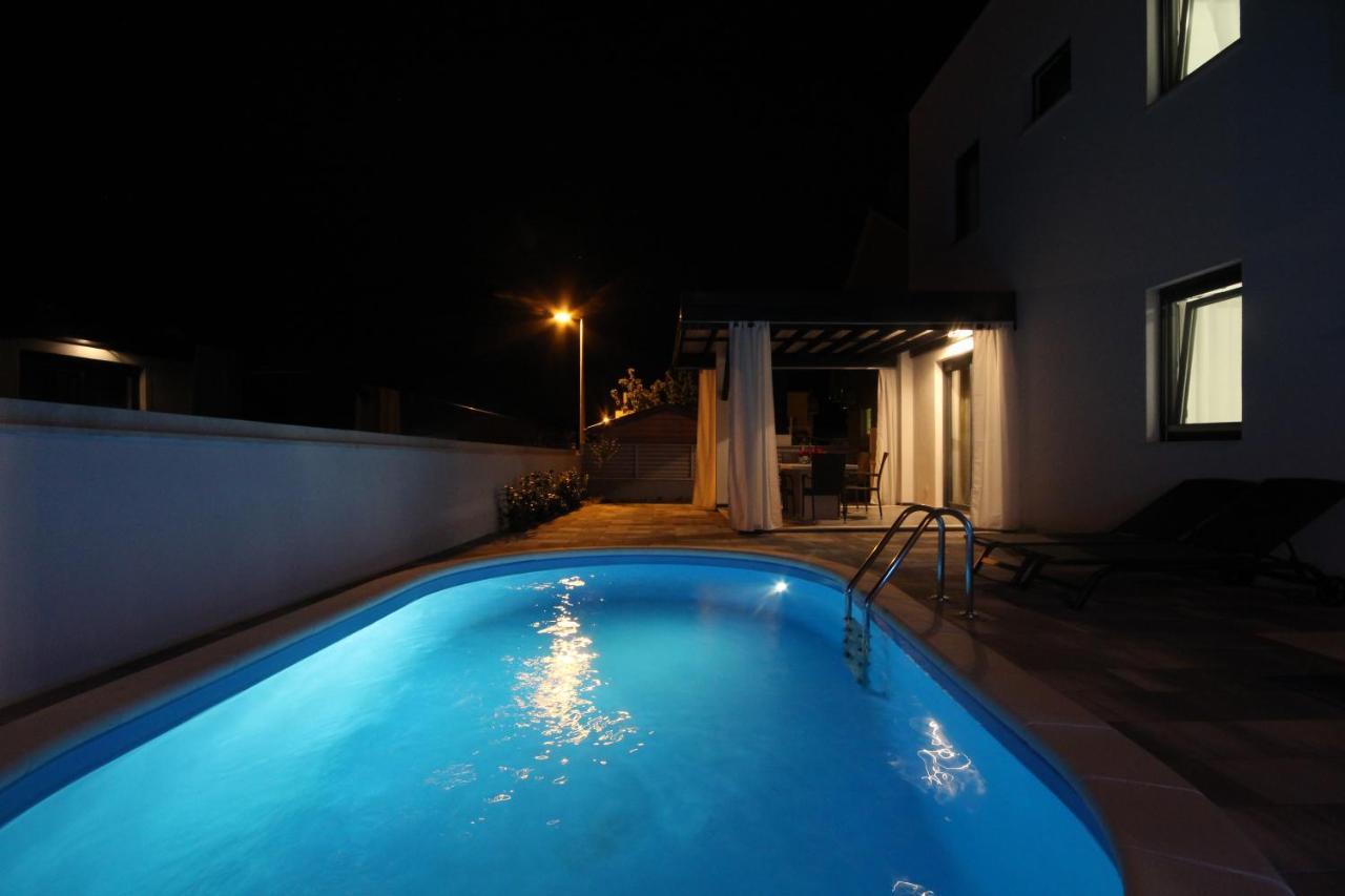 Villa Essenza - Luksuzne Kuce Za Odmor Vodice Bagian luar foto