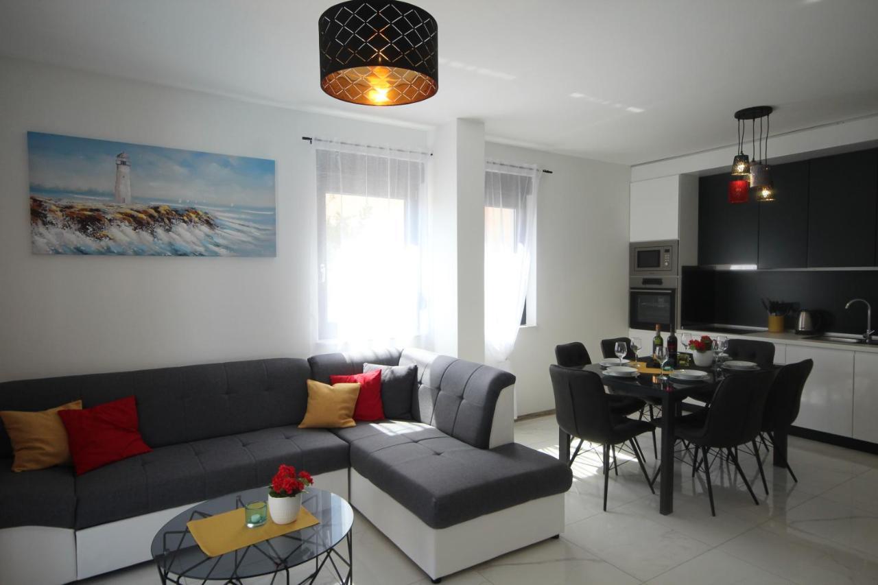 Villa Essenza - Luksuzne Kuce Za Odmor Vodice Bagian luar foto